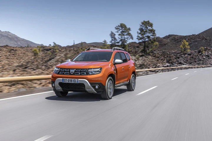 Dacia Duster prova: come va su strada il restyling 2022