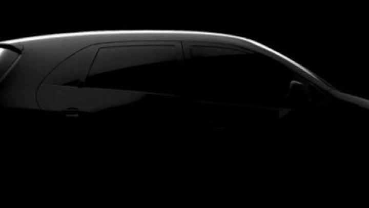 Prokhorov: accordo con Bollorè per l'auto elettrica EREV russa