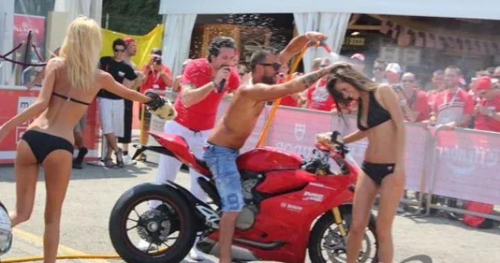 WDW 2012: Bike Wash, il tocco della passione