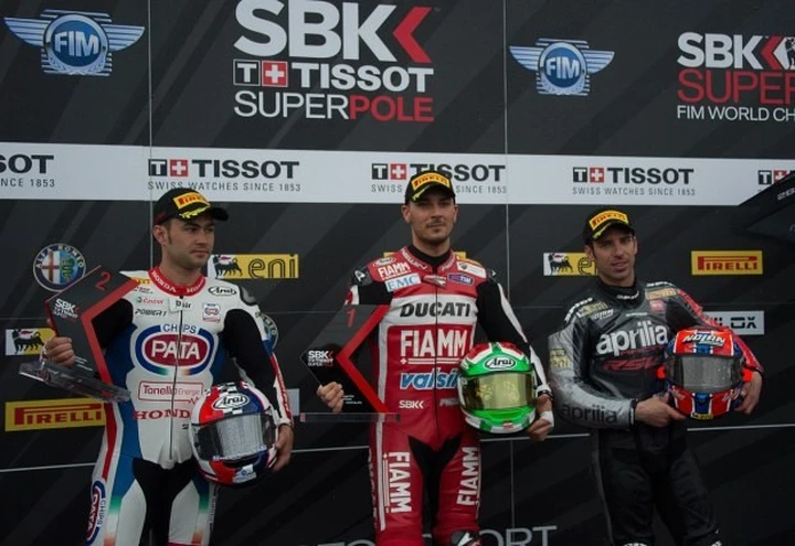 SBK Donington 2014 LIVE: la diretta delle qualifiche. Giugliano regala la Superpole alla Ducati, Melandri 3° [FOTO]