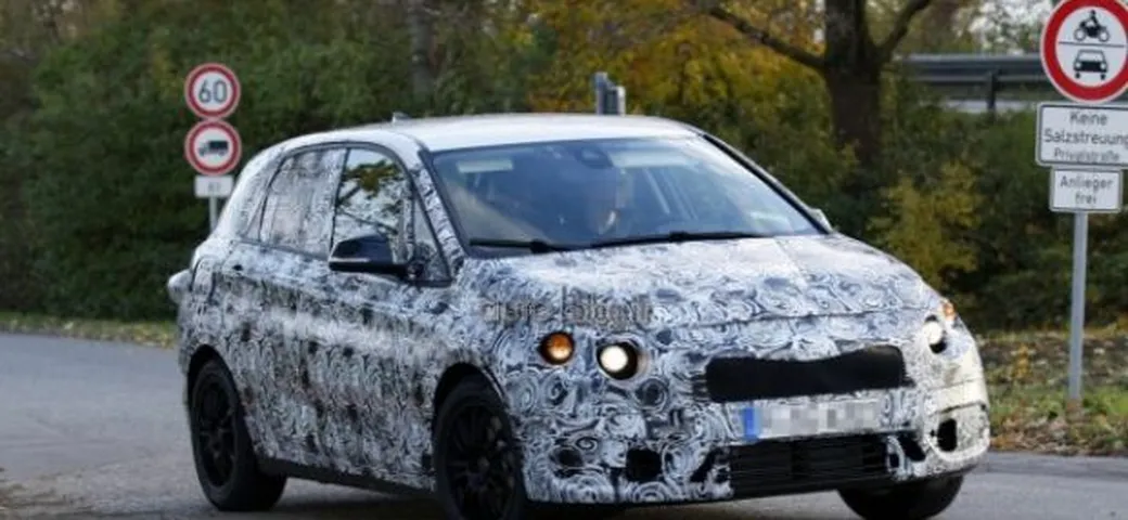 BMW Serie 1 GT: foto spia della Serie 1 a trazione anteriore
