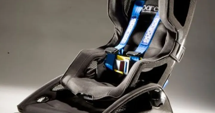 Sparco: un sedile "professionale" per bambini in auto