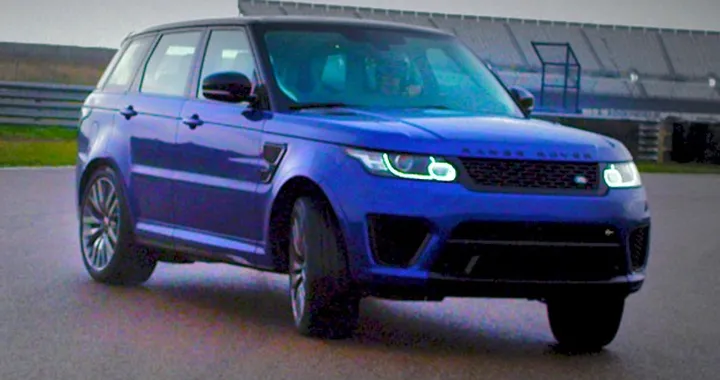 In pista con la Range Rover Sport SVR in video