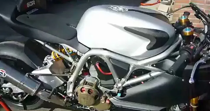 Pierobon X60R con scarico Termignoni