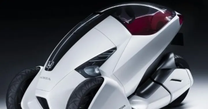 Honda 3R-C Concept: tre ruote dal futuro, disegnate in Italia