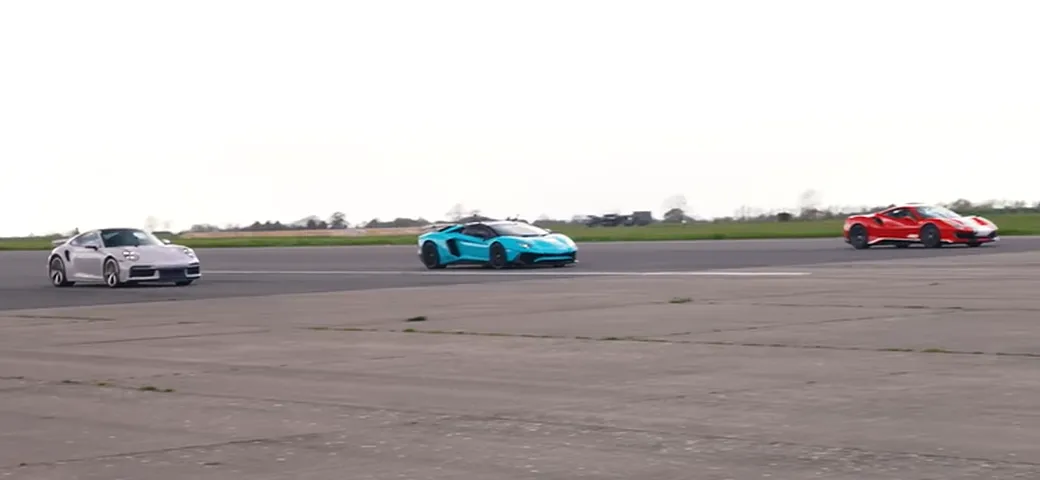 Ferrari, Lamborghini e Porsche: chi vincerà la drag race? [Video]