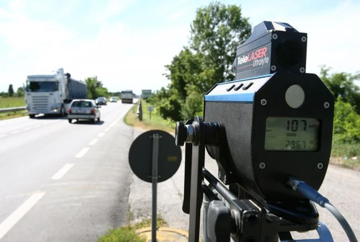 Cassazione: autovelox nascosto? La multa è nulla