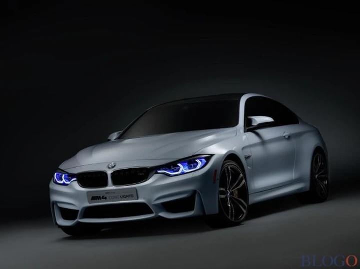 La BMW Concept M4 Iconic Lights monta fanali anteriori laser