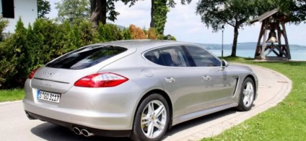 Porsche: la Panamera è il modello più venduto negli USA