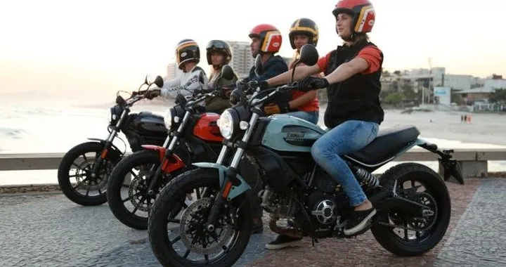 Mercato Moto e Scooter 2015: +6,3% rispetto al 2014