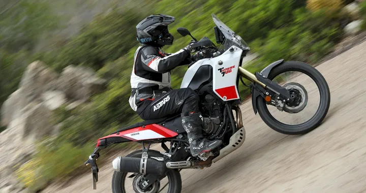 Yamaha Ténéré 700: primo contatto