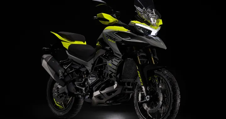 Benelli TRK 800 2023: la versione definitiva