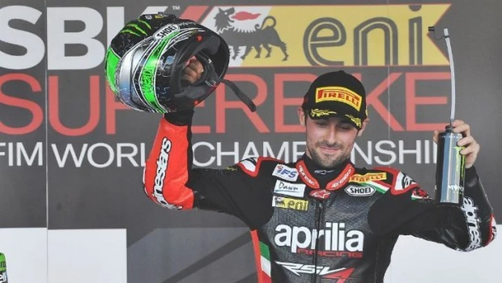 SBK, mercato piloti 2014: Laverty, futuro ancora incerto. Anche Rolfo in cerca di un manubrio