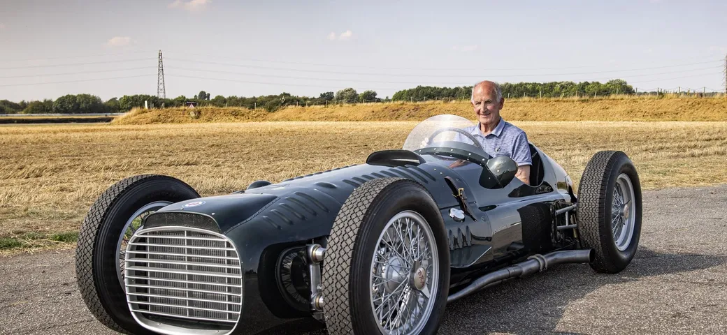 BRM: il mito del V16 continua con tre 