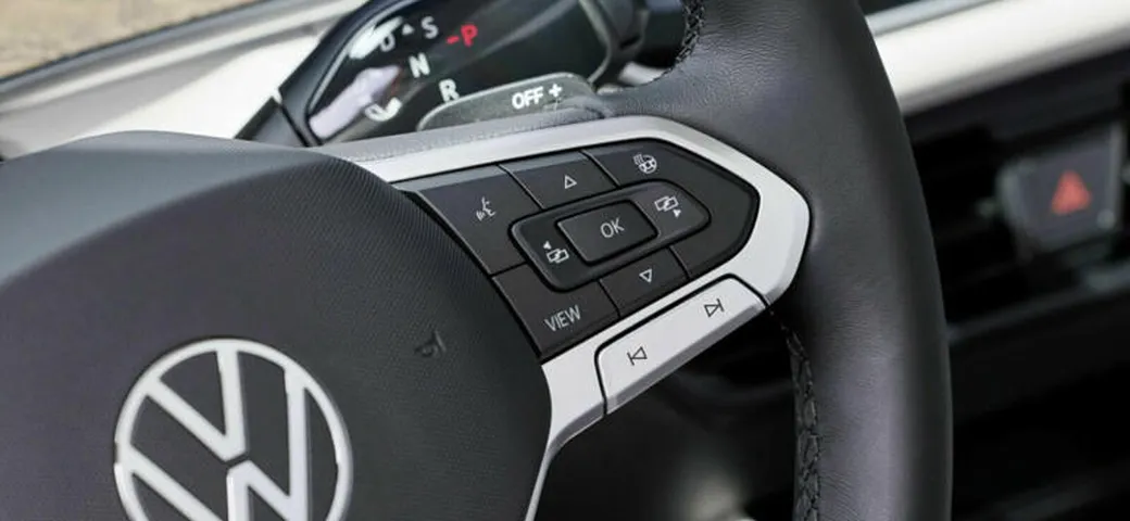 Volkswagen il clamoroso ritorno ai comandi fisici, la vittoria dei clienti