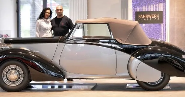Venduta all'asta la Daimler DB 18 Drophead Coupe di Churchill