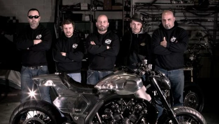 Yamaha Vmax Hyper Modified by Abnormal Cycles