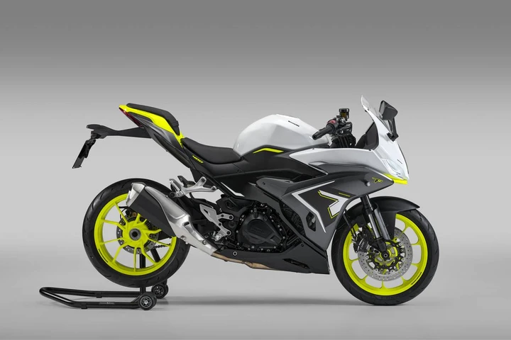 Benelli Tornado 400 2025: la supersportiva versatile per tutti
