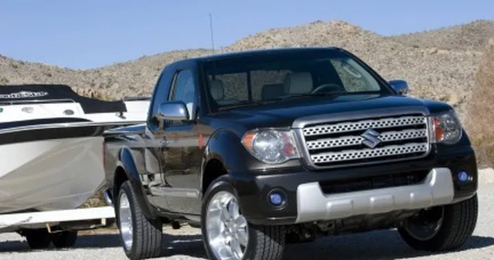 Suzuki Equator Pick-Up