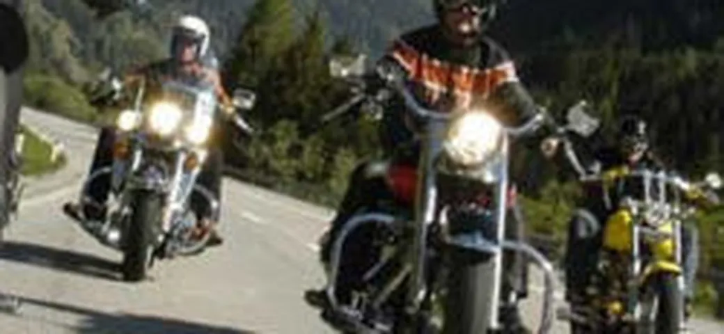 240 motociclisti benedetti e ... multati!