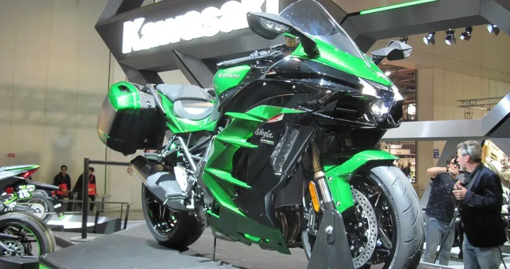 Kawasaki Ninja H2 SX 2018