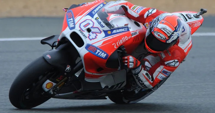 MotoGP Mugello 2015: Dovizioso e Ducati davanti nelle FP1; Valentino Rossi 6°