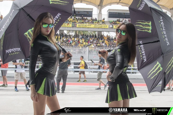 Ombrelline MotoGP Malesia 2016 [Foto e Video]