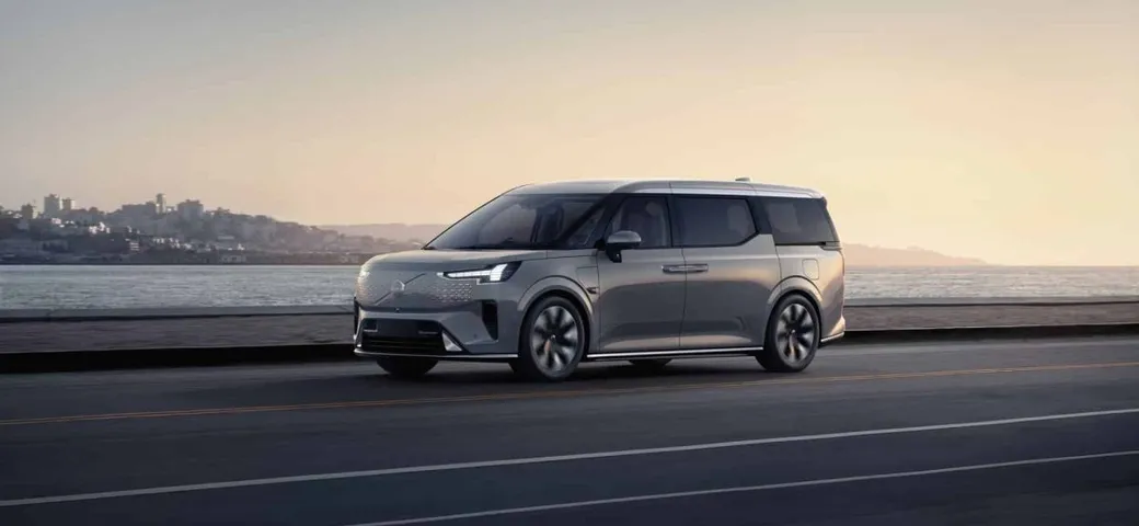 Volvo EM90: il flop del monovolume elettrico