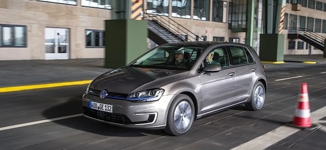 Volkswagen e-Golf: informazioni, prezzo e prova
