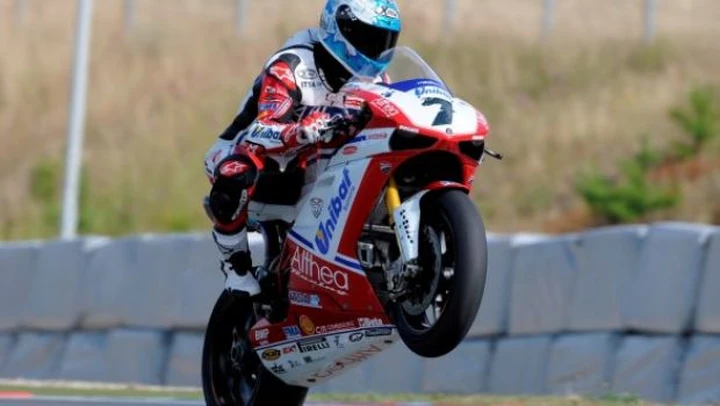 WSBK: Althea Racing rinnova la partnership con Unibat per il 2012