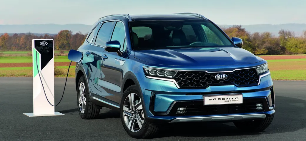 Kia Sorento Plug-in Hybrid 2021: primo contatto, prezzi, allestimenti, autonomia