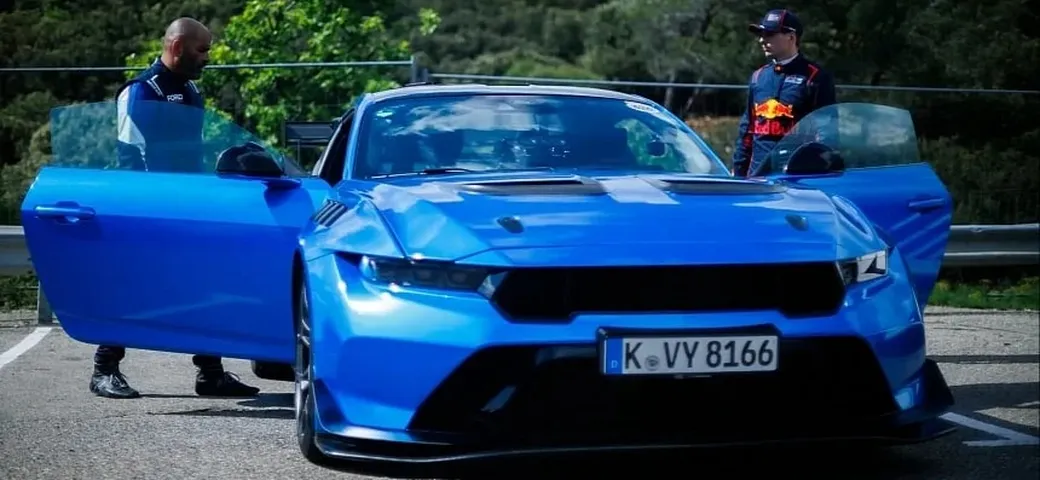 Max Verstappen mette alla prova la Ford Mustang GTD: adrenalina pura