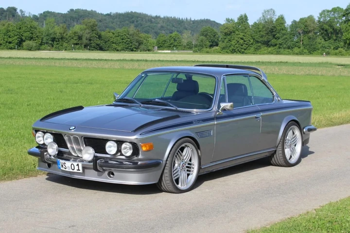 Questa BMW E9 CSL nasconde una M5 E39 completa sotto la carrozzeria