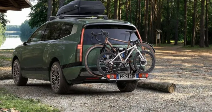 Hyundai Ioniq 9 ridefinisce il SUV elettrico per famiglie numerose