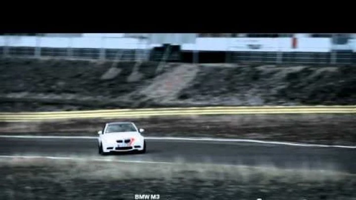 Video: BMW M3 VS BMW S 1000 RR