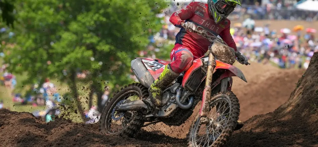 Ducati fa il suo ingresso nel motocross: debutto storico a RedBud con Cairoli