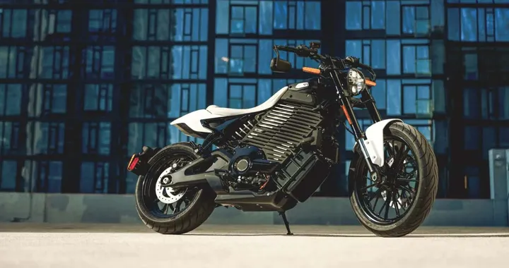 Harley Davidson rompe i tabù: in arrivo il maxi-cruiser elettrico S4 Honcho