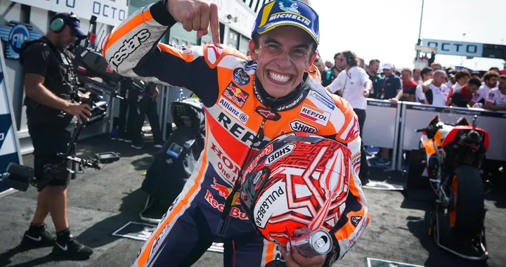Giacomo Agostini: "Giovane e talentuoso: Marquez potrebbe superarmi"