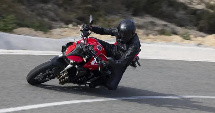 Honda Test Tour 2025: prova la CB1000 Hornet per 1 ora e mezza