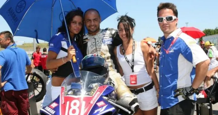 Yamaha R1 Superstock: il CIV visto da dentro