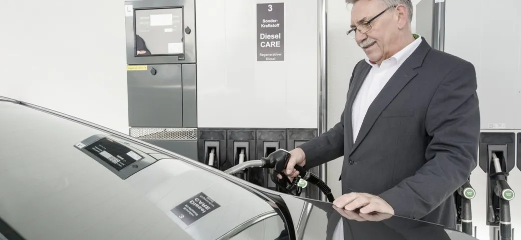 Carburanti rinnovabili: il Diesel C.A.R.E. di Bosch abbatte le emissioni di CO2