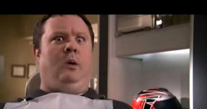 Video: non puoi mai sapere chi ti trovi di fronte...