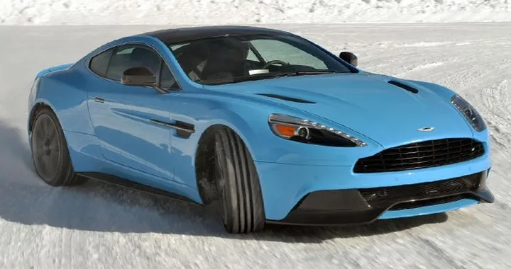 Aston Martin On Ice: i corsi di guida in Video