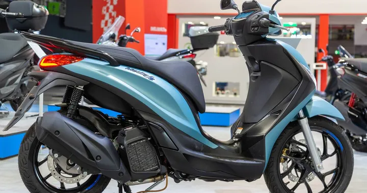Nuovo Piaggio Medley 200: scooter ad alta tecnologia e stile