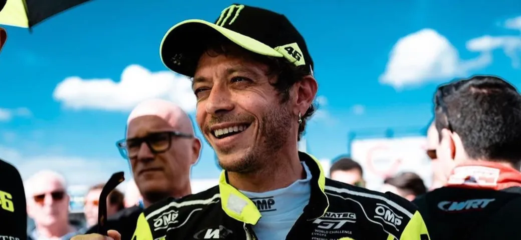 Valentino Rossi diventa pilota ufficiale di BMW M Motorsport