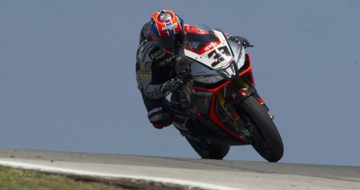SBK Portimao 2014: Melandri braccato da Sykes e Rea nel Day-1 del Portogallo [FOTO]