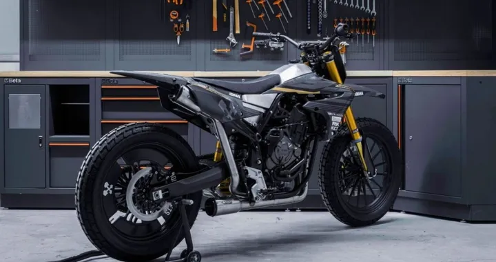 Yamaha Ténéré 700 estrema: perde 47 kg e diventa flat tracker