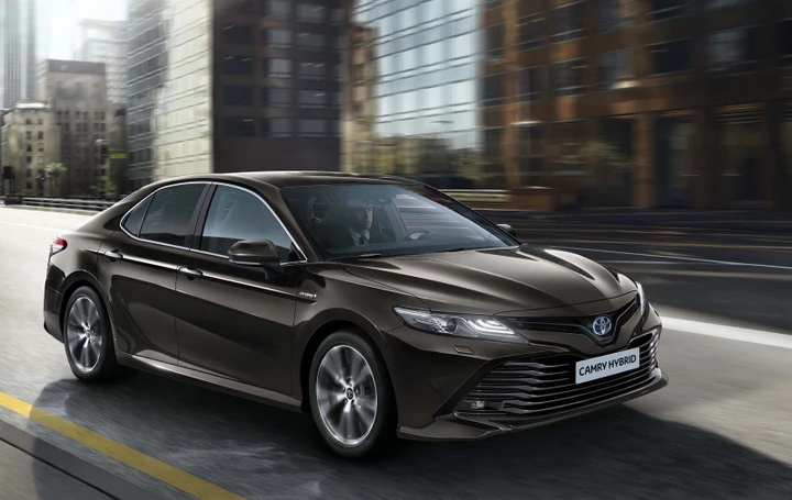 Toyota Camry: torna in Europa la berlina più venduta al mondo