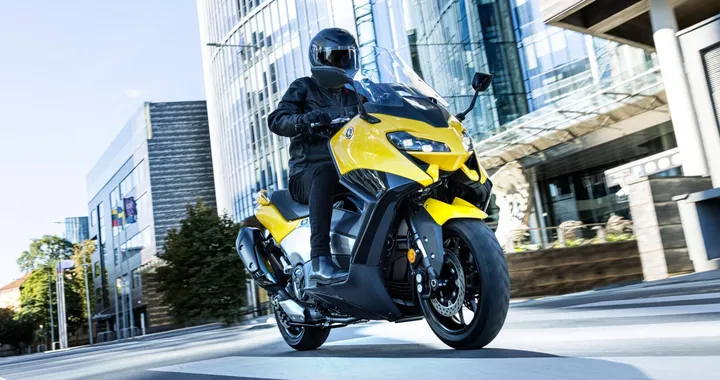 Yamaha TMAX 2022: il maxi-scooter per eccellenza si rinnova