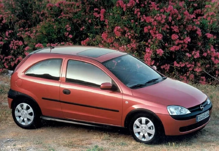 Opel Corsa, i 25 anni di un'utilitaria veramente innovativa